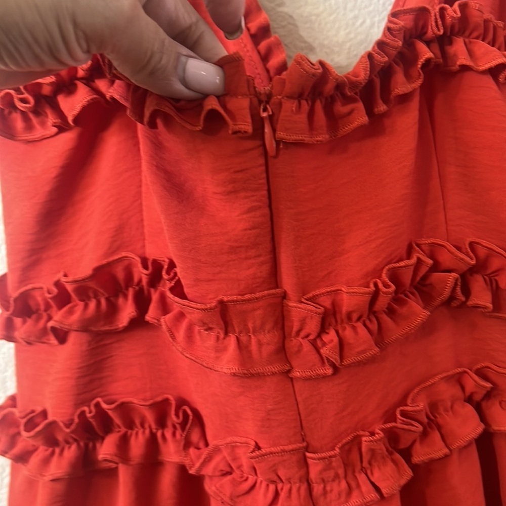 Rust colored lightweight romper. Size medium. EUC - Picture 7 of 8